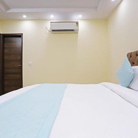 Hotel Mannat Bhera Enclave New Delhi Extérieur photo