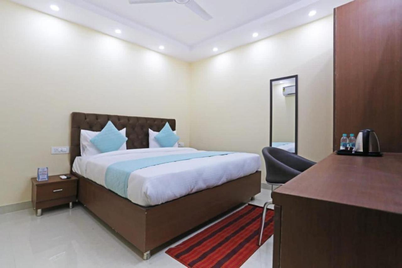 Hotel Mannat Bhera Enclave New Delhi Extérieur photo