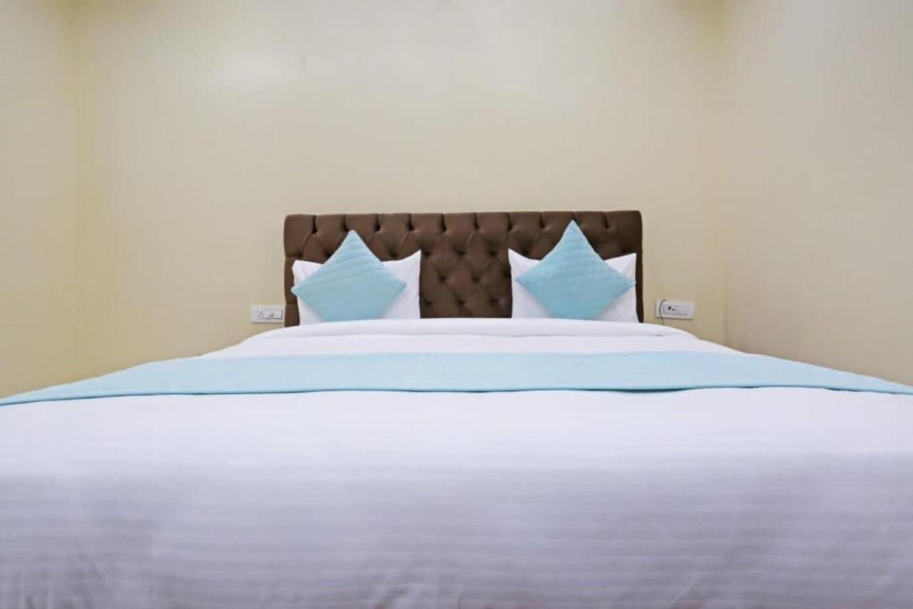 Hotel Mannat Bhera Enclave New Delhi Extérieur photo