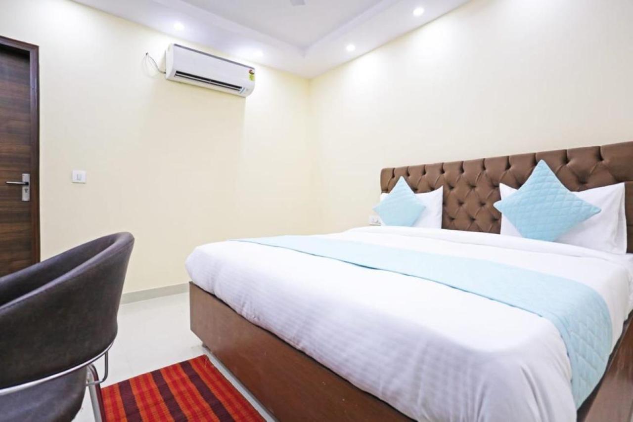 Hotel Mannat Bhera Enclave New Delhi Extérieur photo